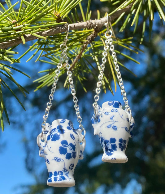 blue & white vase earrings